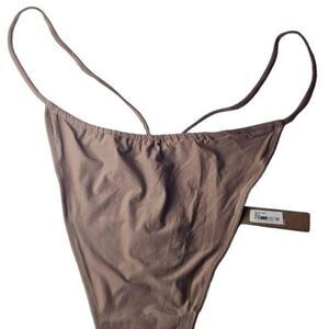 Skims string panty Nwt